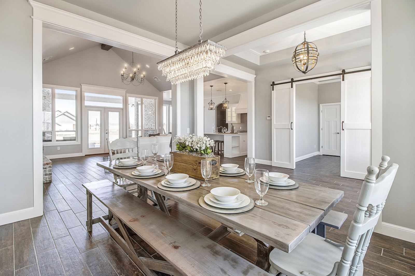 Warm farmhouse dining room